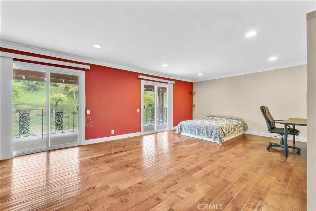 251 Avenida Santa Anita