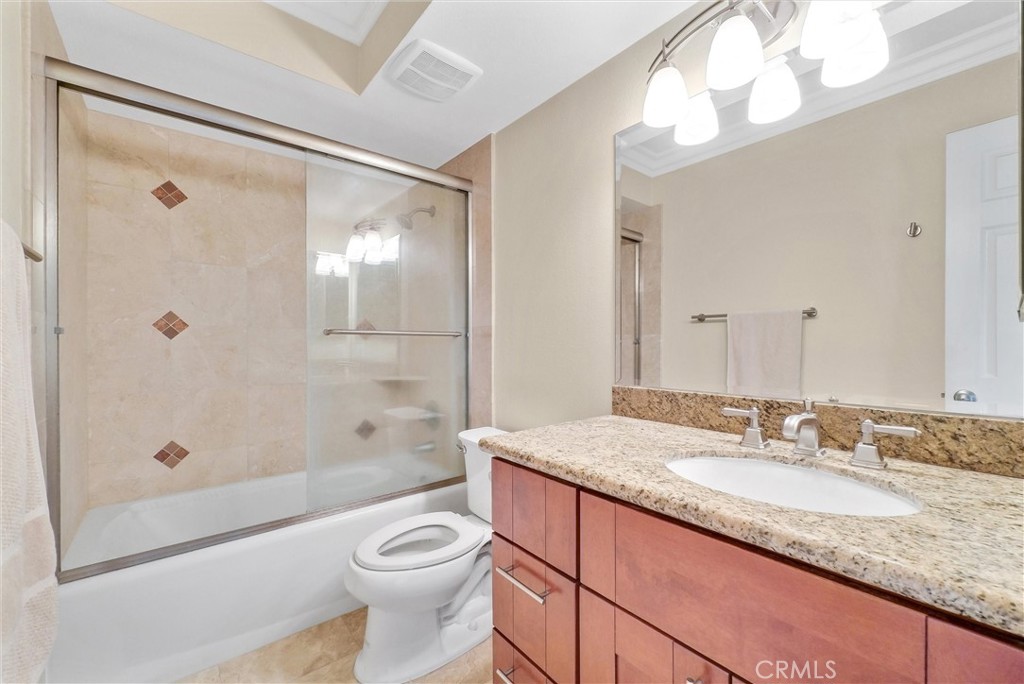 251 Avenida Santa Anita