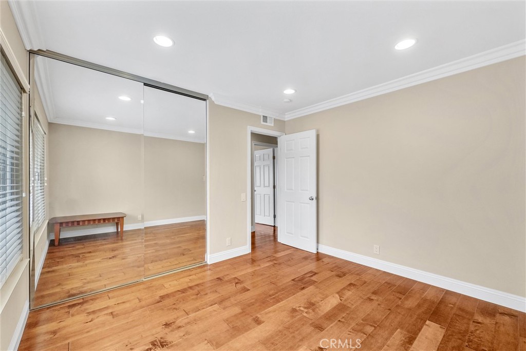 251 Avenida Santa Anita