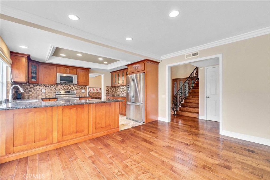 251 Avenida Santa Anita