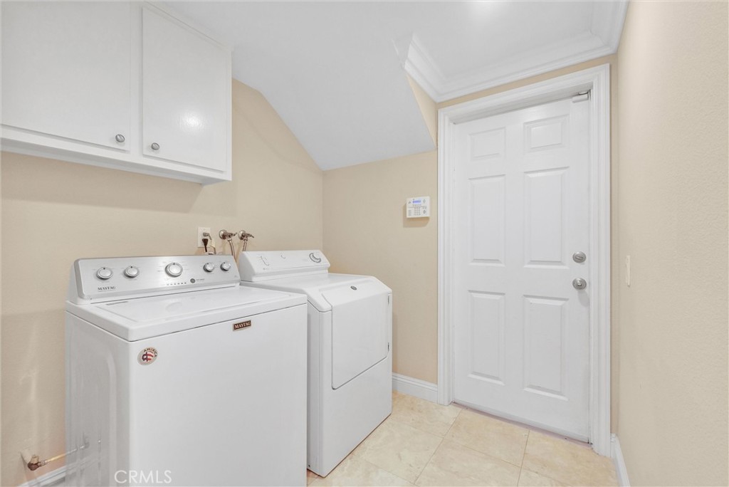 251 Avenida Santa Anita