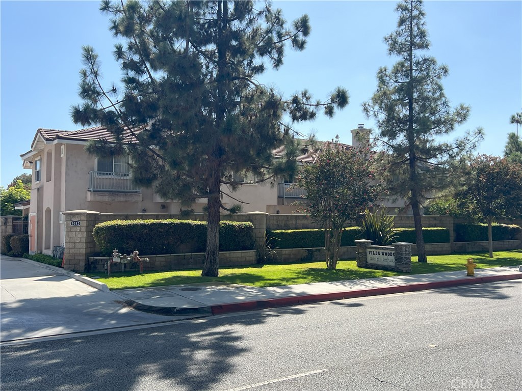 9018 Primavera Lane