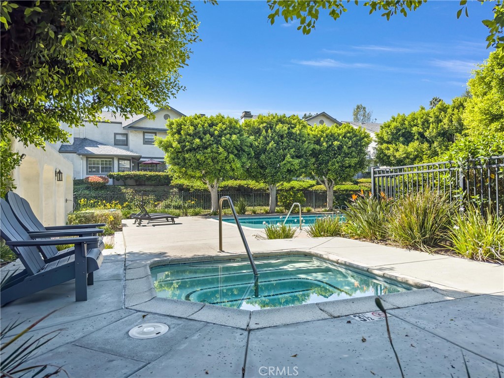 871 W Country View 45