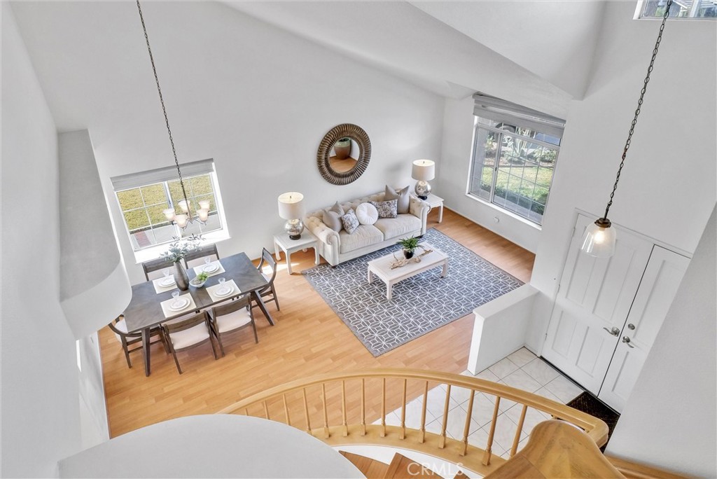 15914 Ridgeview Lane