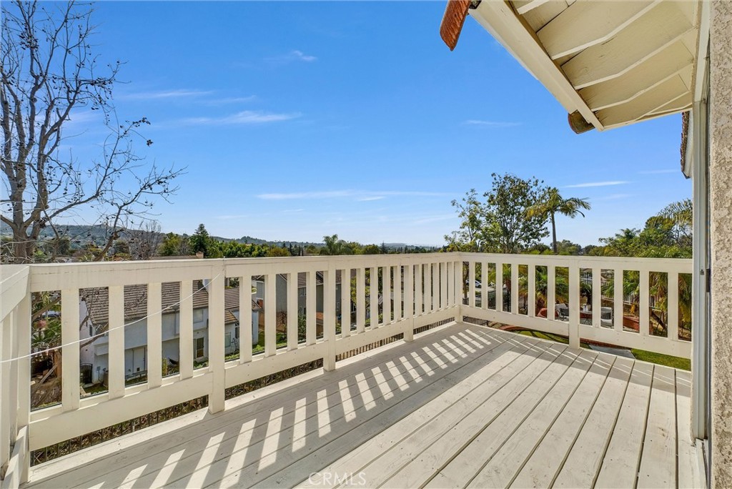 15914 Ridgeview Lane