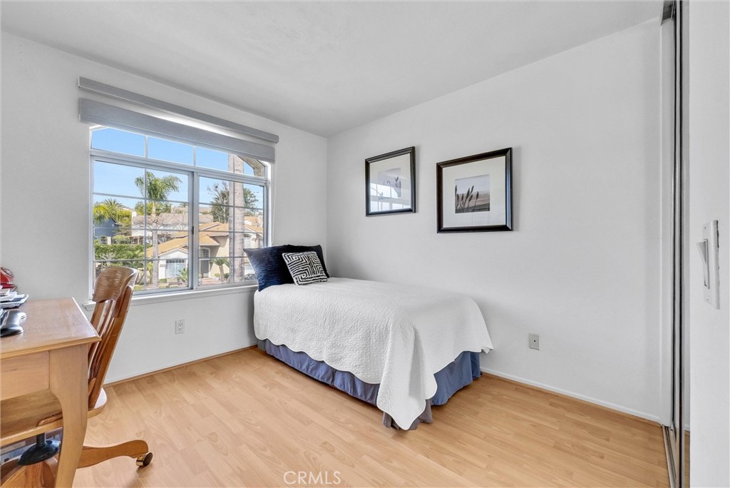 15914 Ridgeview Lane