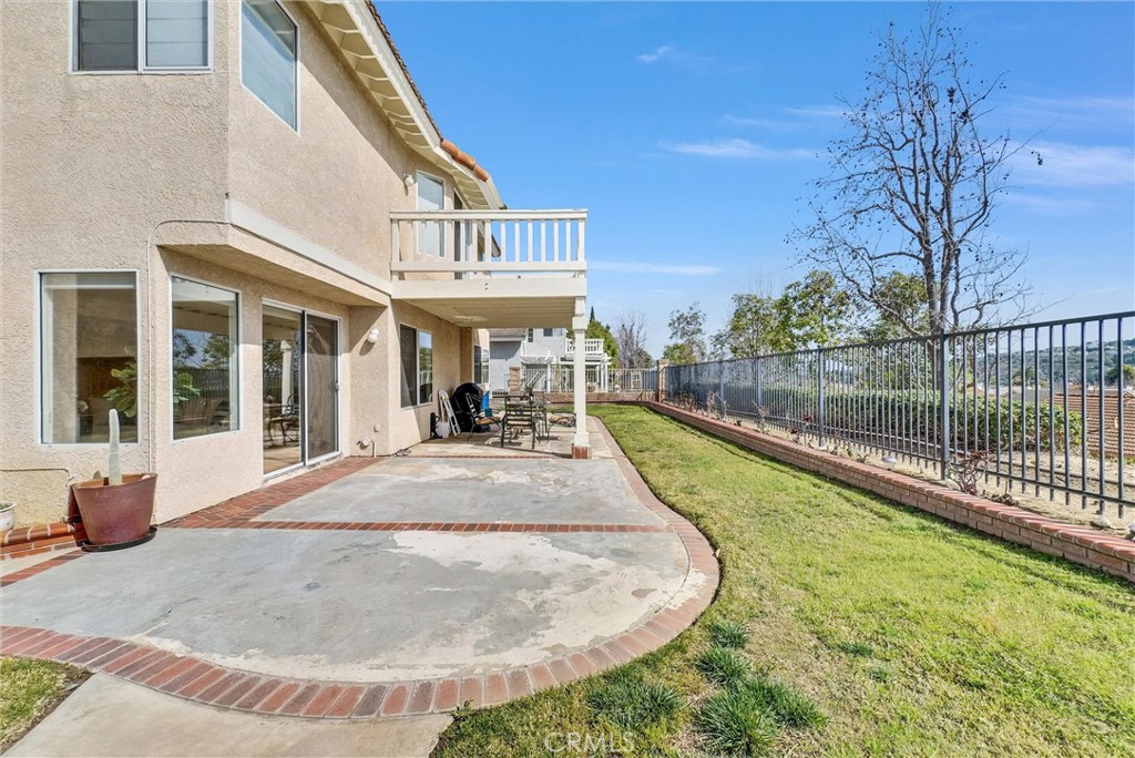 15914 Ridgeview Lane