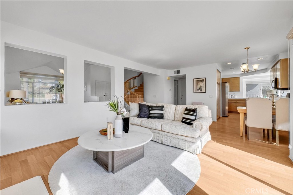 15914 Ridgeview Lane