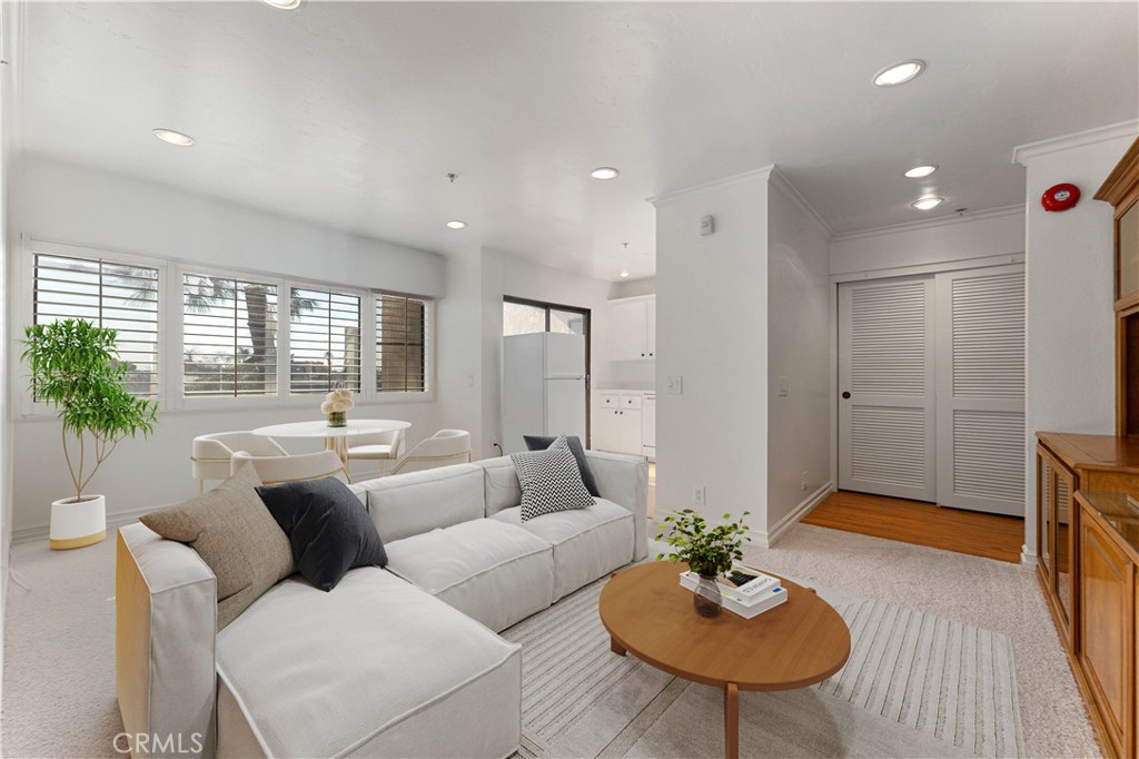 301 N Ford Avenue 329