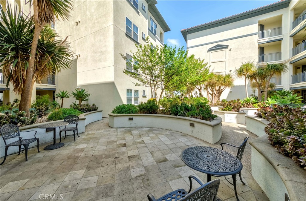 12963 Runway Road 414