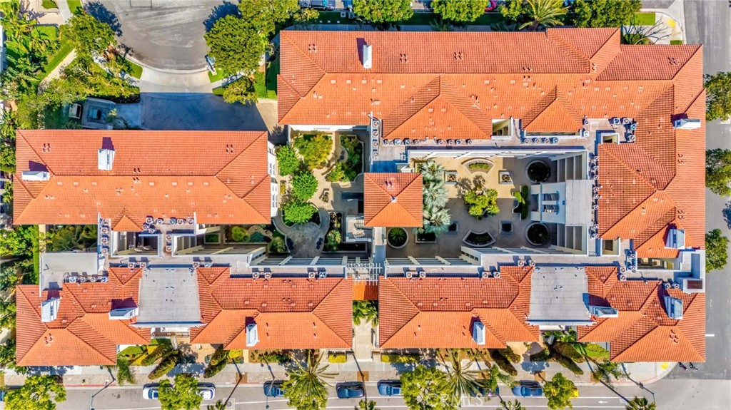 12963 Runway Road 414