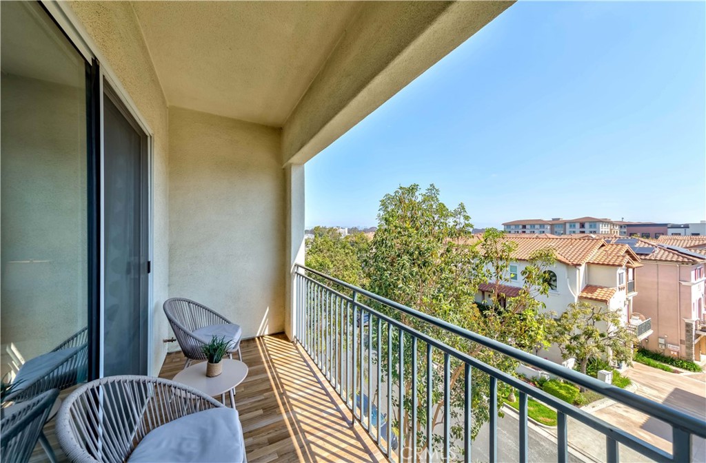 12963 Runway Road 414