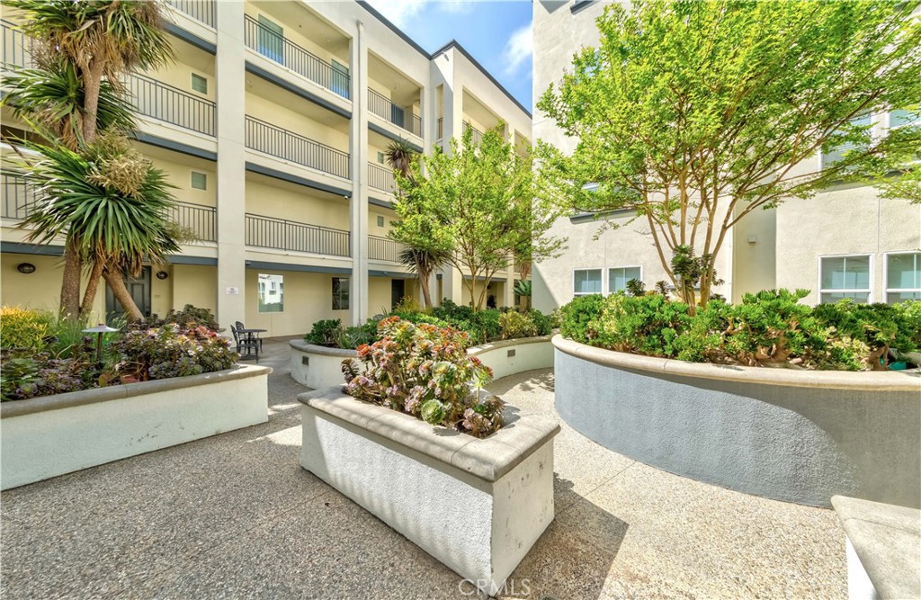 12963 Runway Road 414