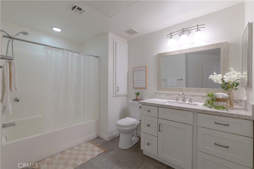 12963 Runway Road 414