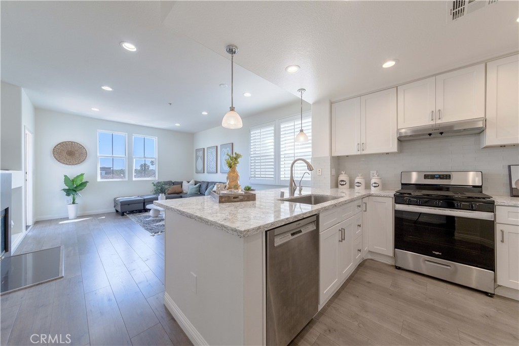 12963 Runway Road 414