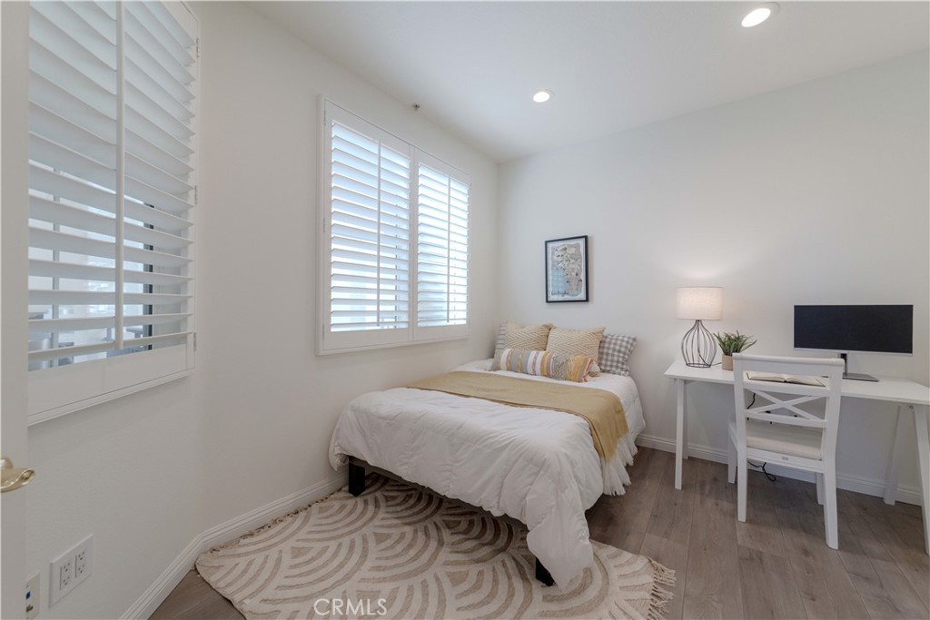 12963 Runway Road 414