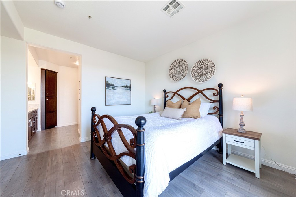 12963 Runway Road 414