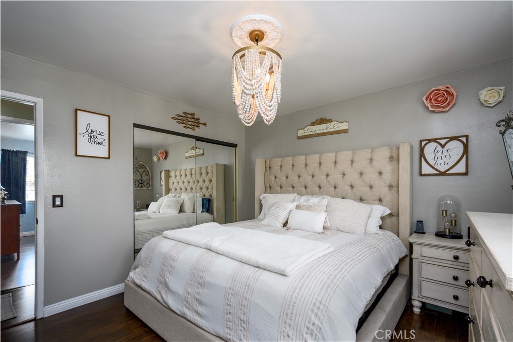 1550 Hillandale Avenue