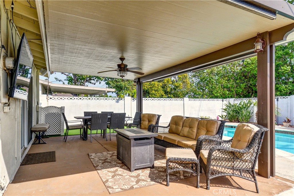 1550 Hillandale Avenue