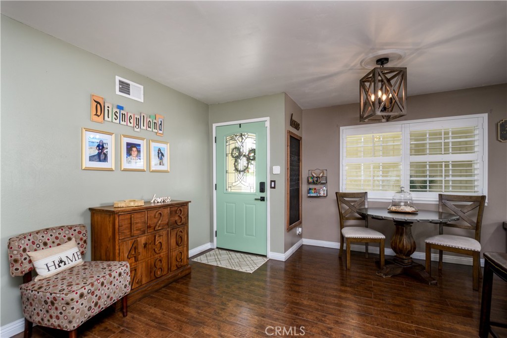 1550 Hillandale Avenue