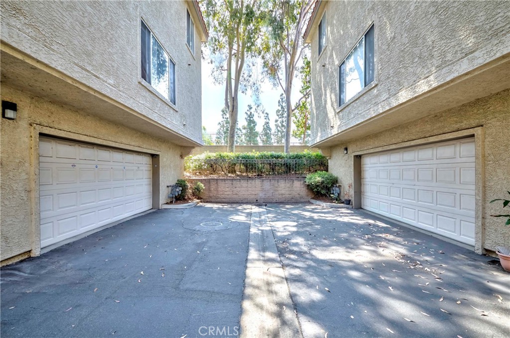 15032 Ocaso Avenue