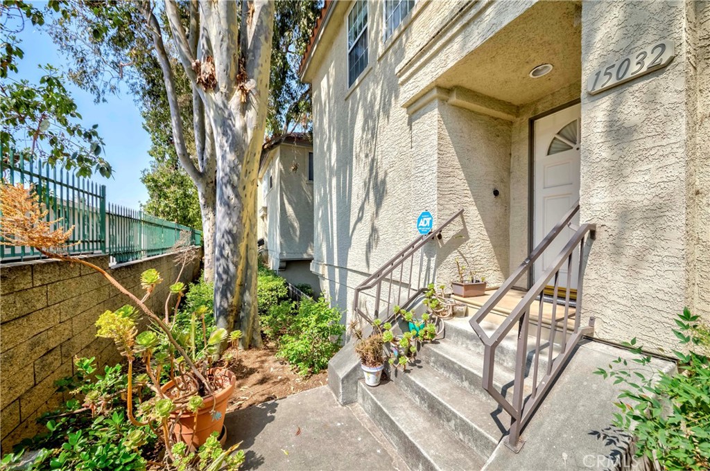15032 Ocaso Avenue