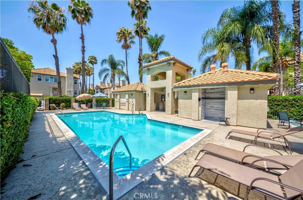 15034 Ocaso Avenue