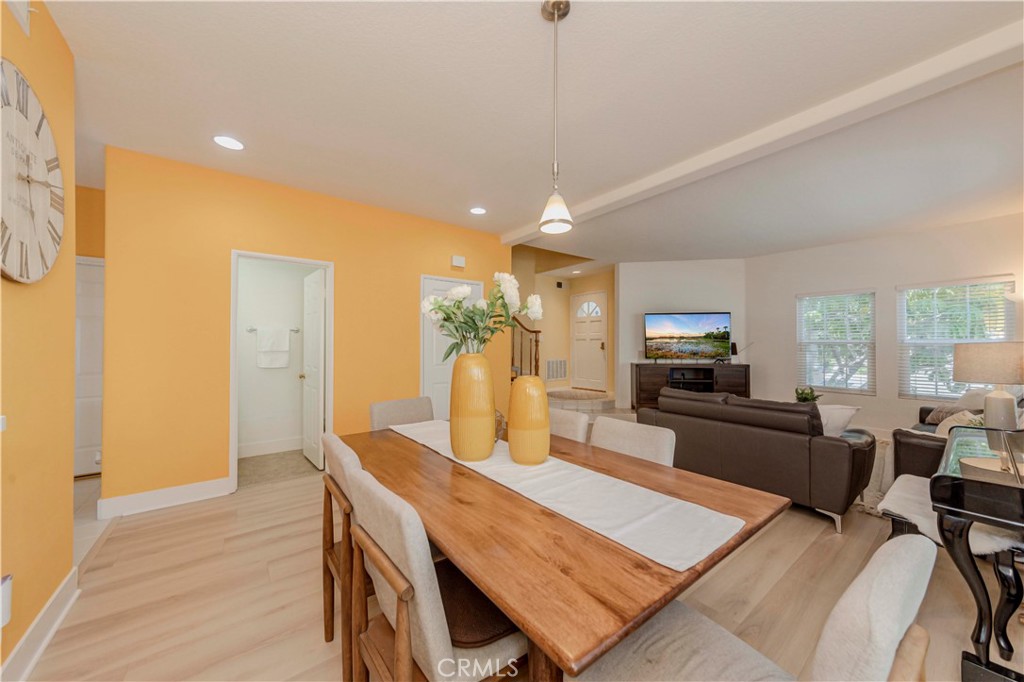 15034 Ocaso Avenue