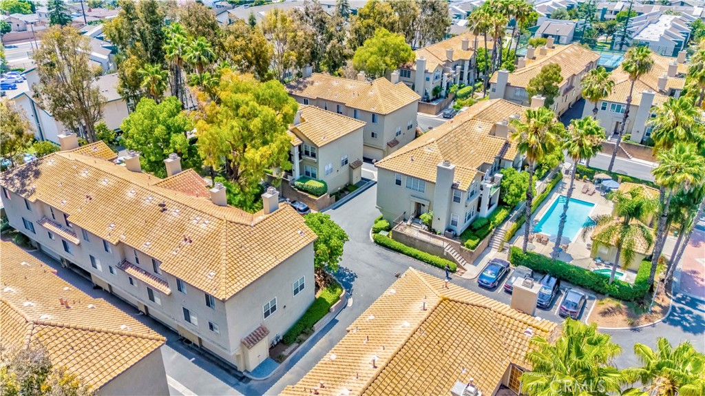15034 Ocaso Avenue