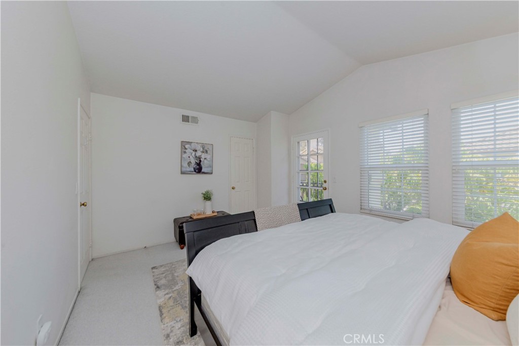 15034 Ocaso Avenue