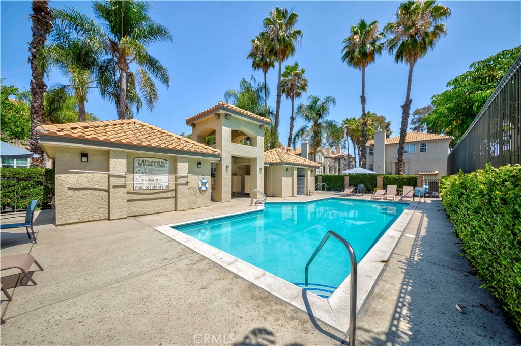 15034 Ocaso Avenue