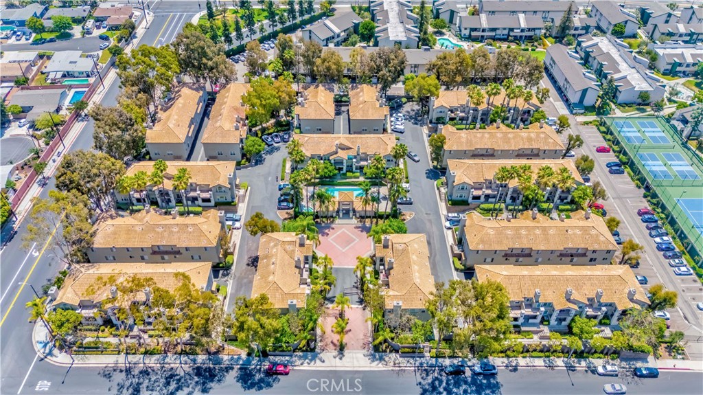 15034 Ocaso Avenue