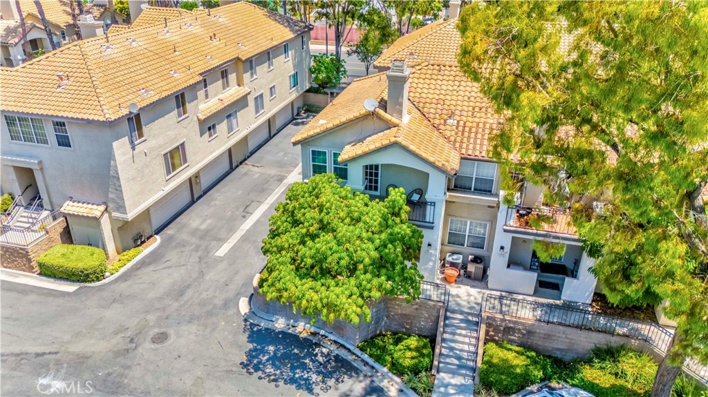 15034 Ocaso Avenue