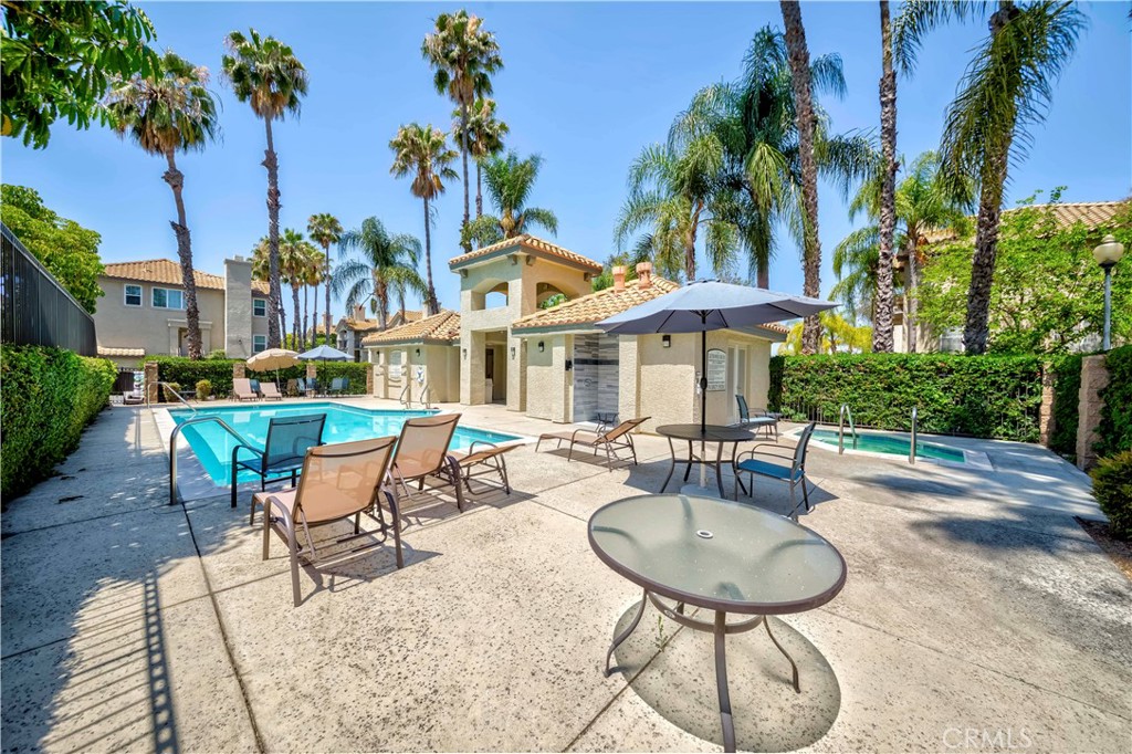 15034 Ocaso Avenue