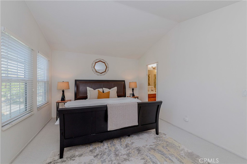 15034 Ocaso Avenue