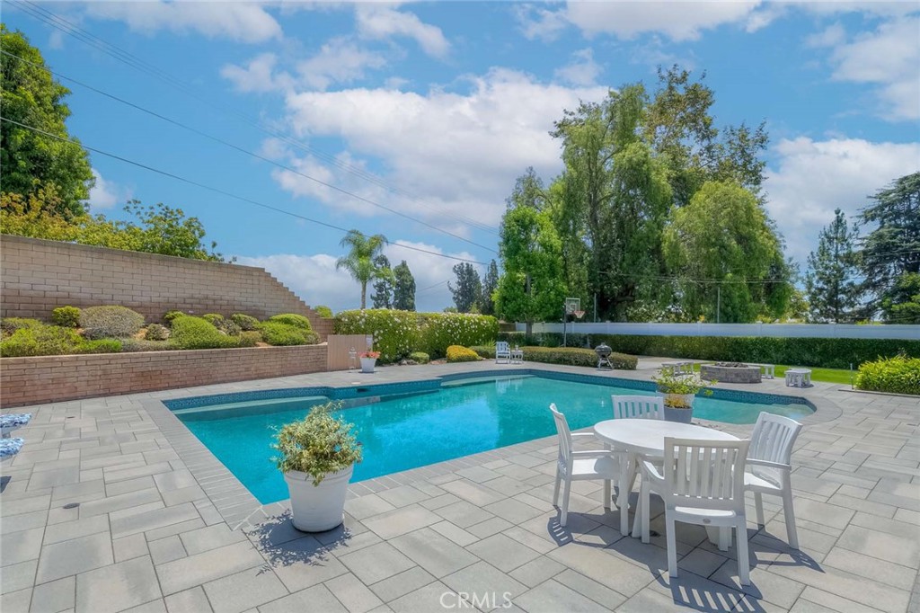 1510 Camino La Vista
