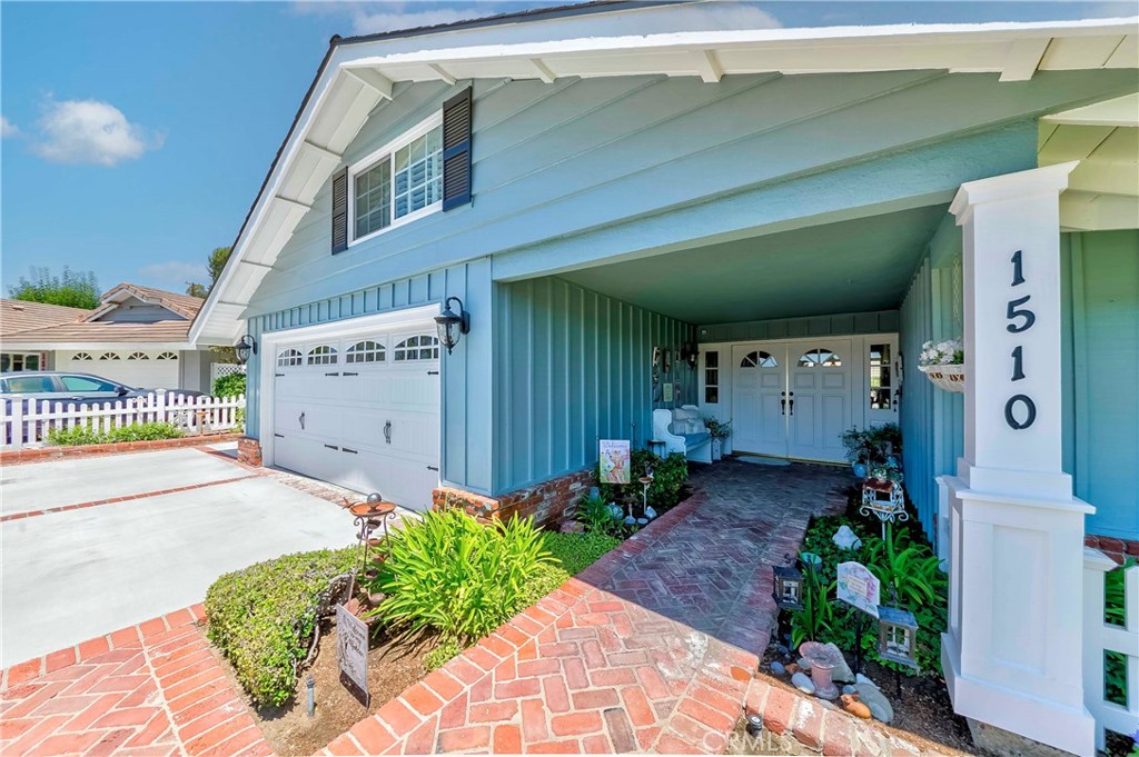 1510 Camino La Vista