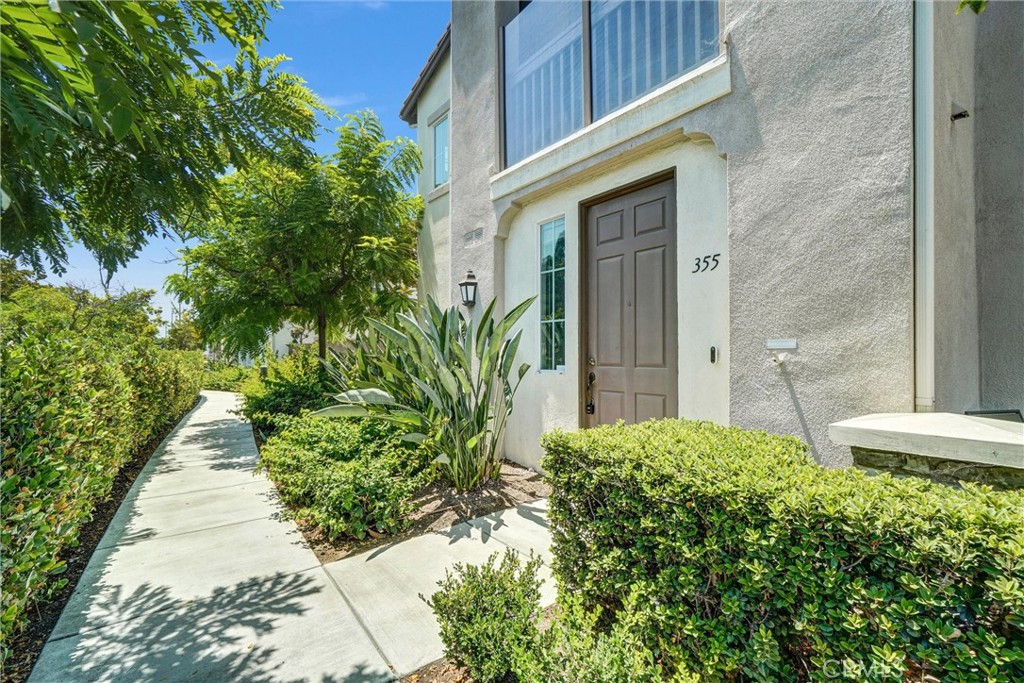 355 N Magnolia Avenue