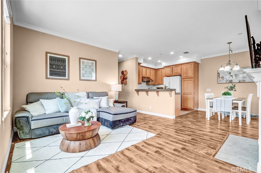 355 N Magnolia Avenue