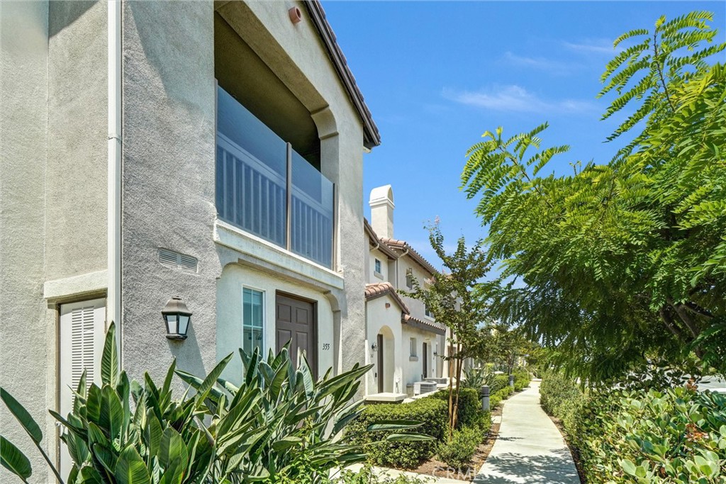 355 N Magnolia Avenue