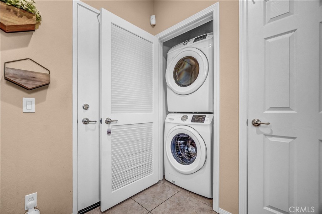 355 N Magnolia Avenue