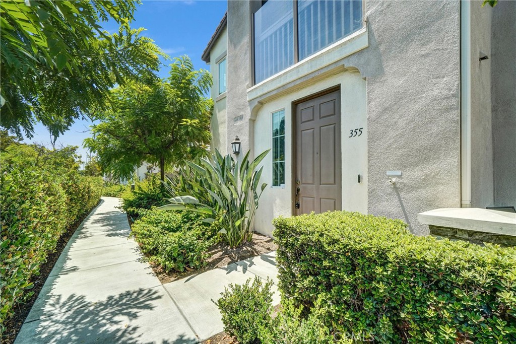 355 N Magnolia Avenue