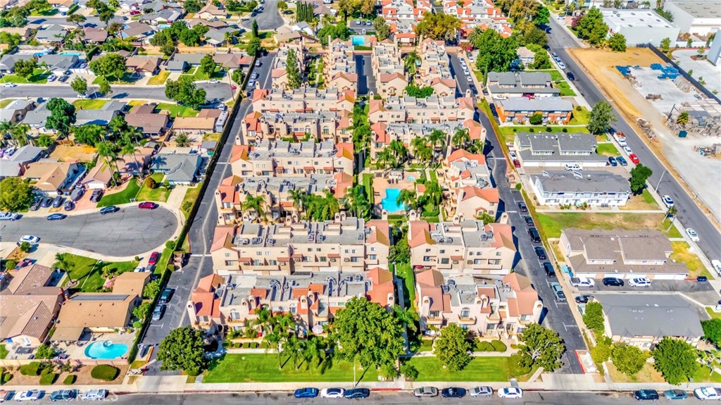 2030 S Bon View Ave G