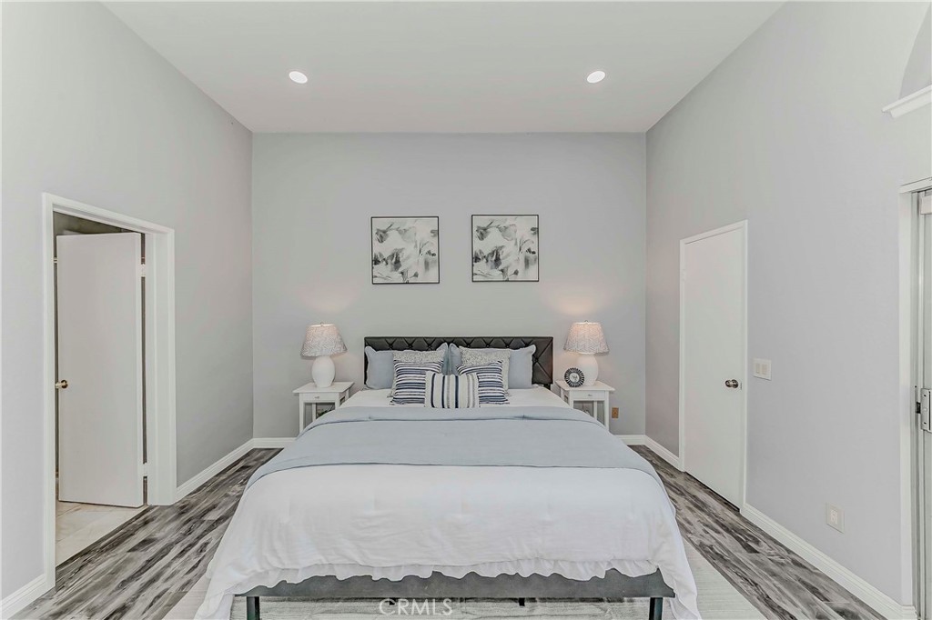 2030 S Bon View Ave G