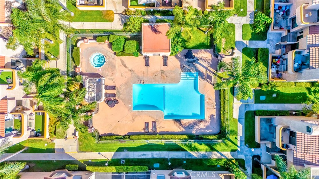 2030 S Bon View Ave G