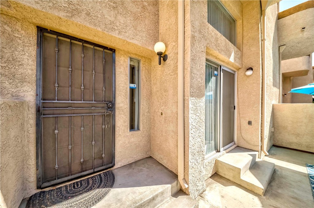 2030 S Bon View Ave G