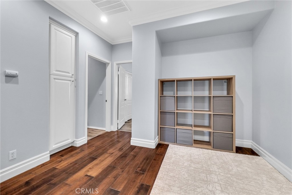 2112 Owens Drive 1