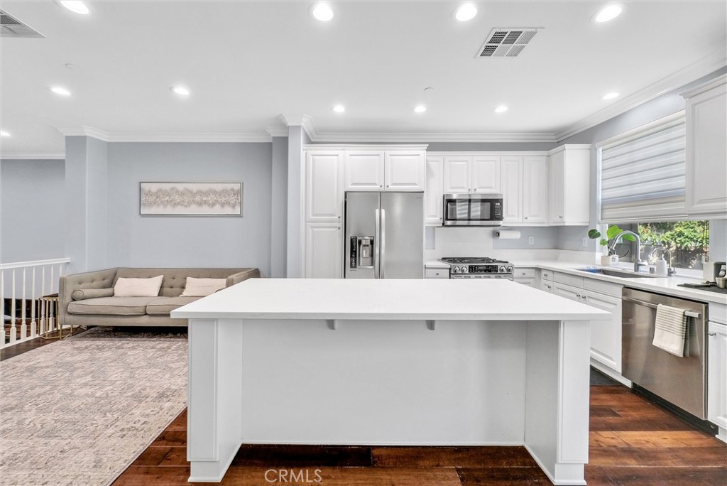 2112 Owens Drive 1