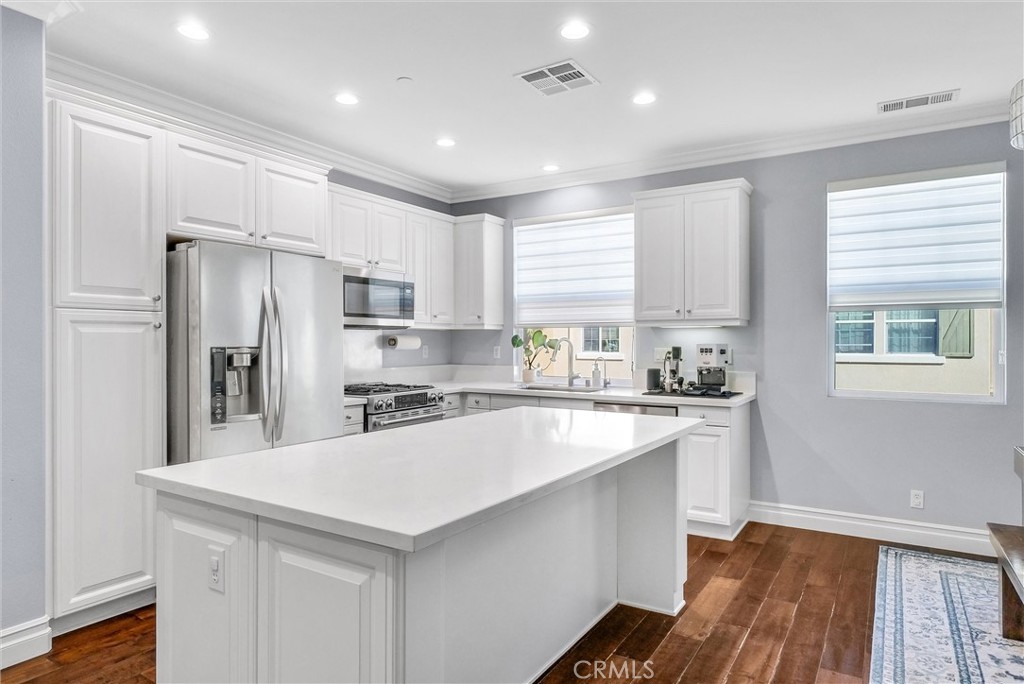2112 Owens Drive 1