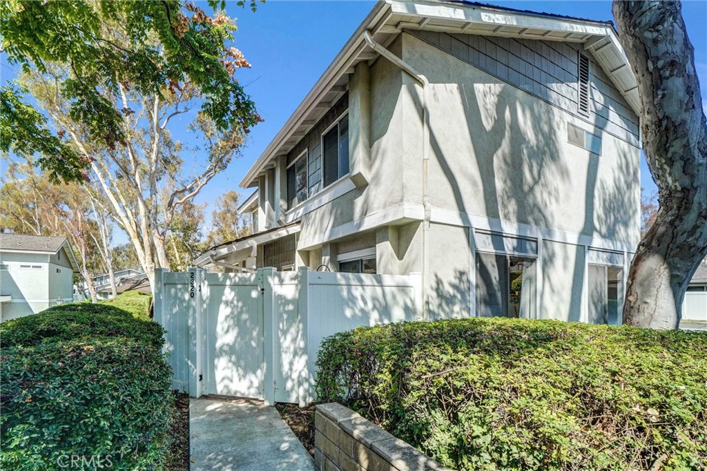 2320 Coventry Circle